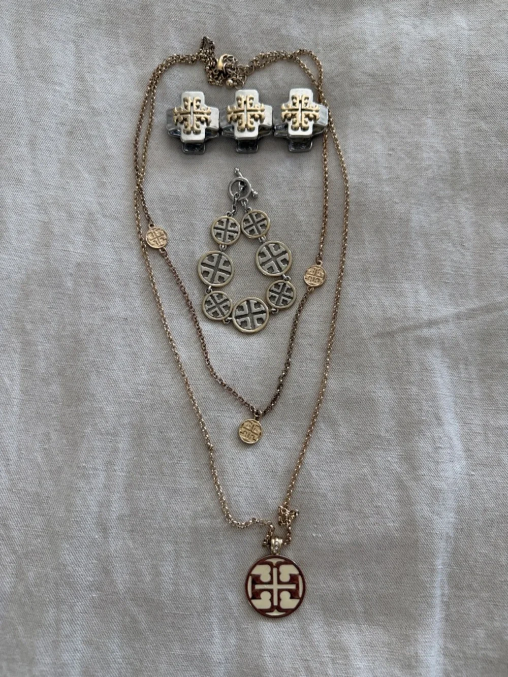 Gold/Silver Tone -Tory Burch costume jewelry 3 piece set. 2 bracelets/1 necklace - Picture 5 of 9